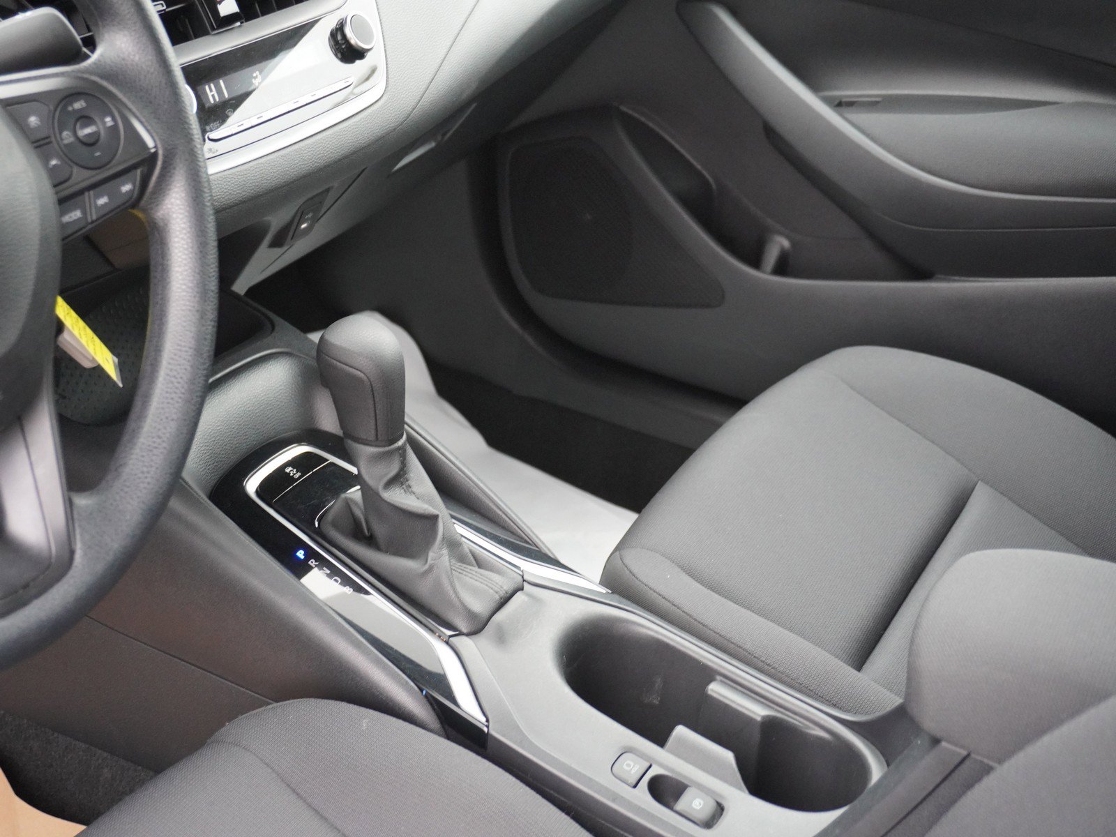 Used 2024 Toyota Corolla LE image 18