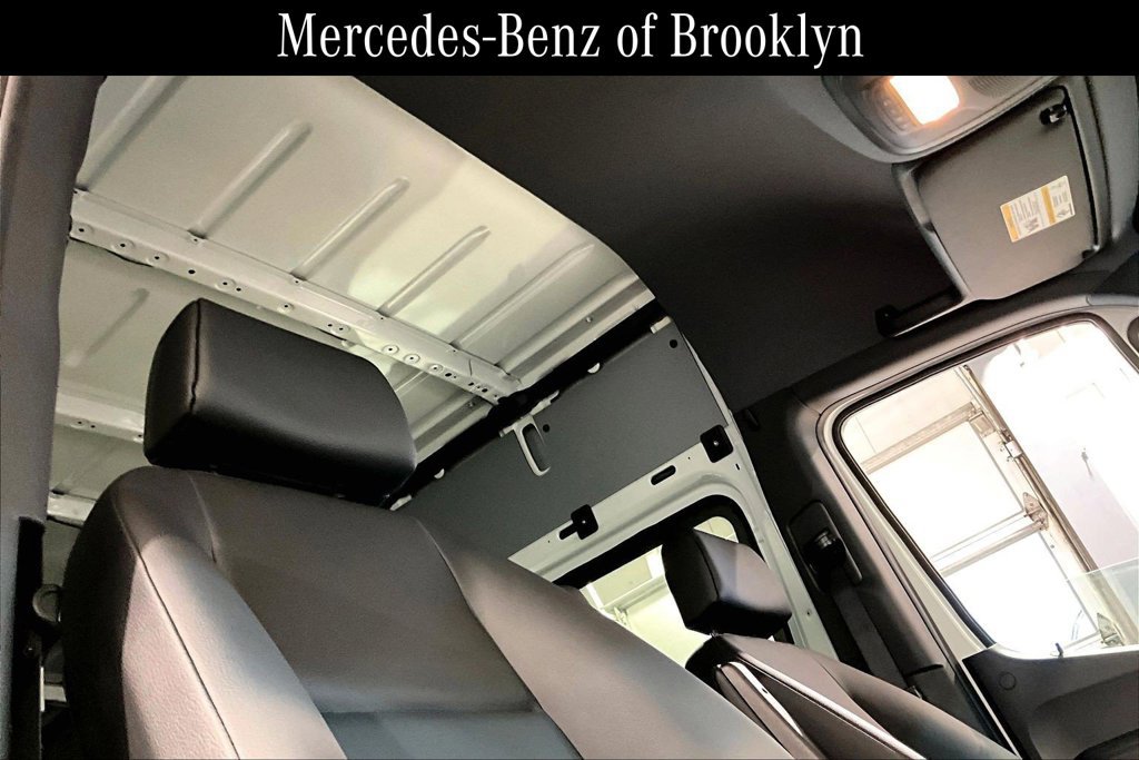 Used 2025 Mercedes-Benz Sprinter 2500 image 14