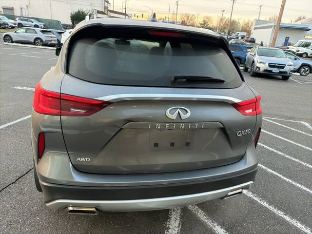 Used 2019 INFINITI QX50 Luxe w/ Navigation Package image 8
