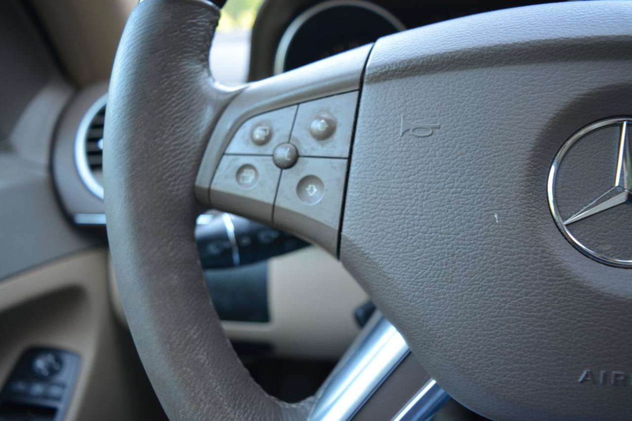 Used 2008 Mercedes-Benz GL 550 4MATIC image 27