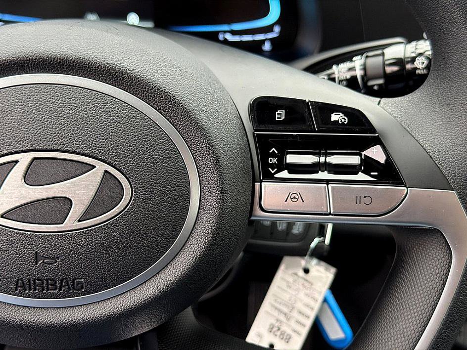 New 2026 Hyundai Elantra SE image 13