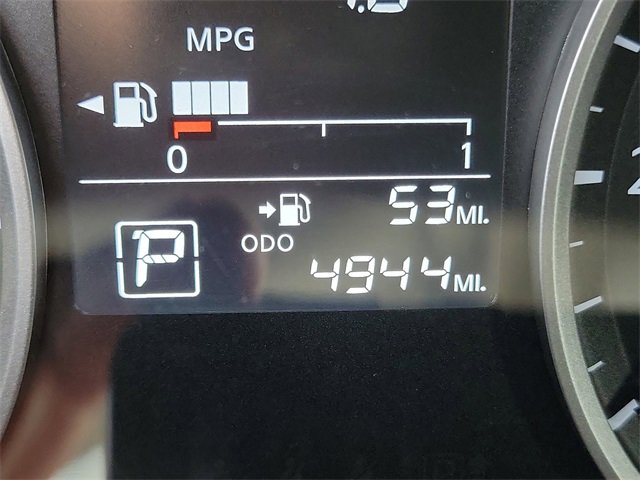 Used 2024 Nissan Kicks S image 11