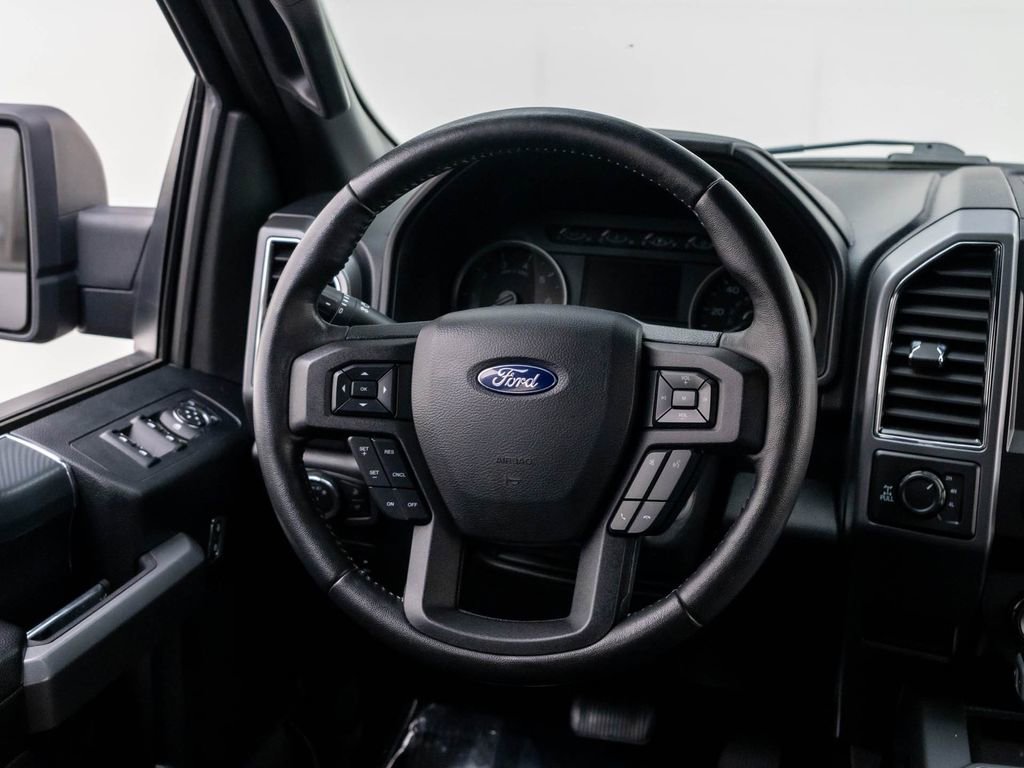 Used 2018 Ford F150 XLT w/ Equipment Group 302A Luxury AWD/4WD image 11