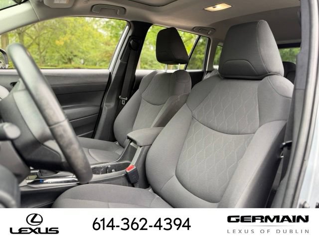 Used 2023 Toyota Corolla Cross LE w/ Moonroof Package AWD/4WD image 10