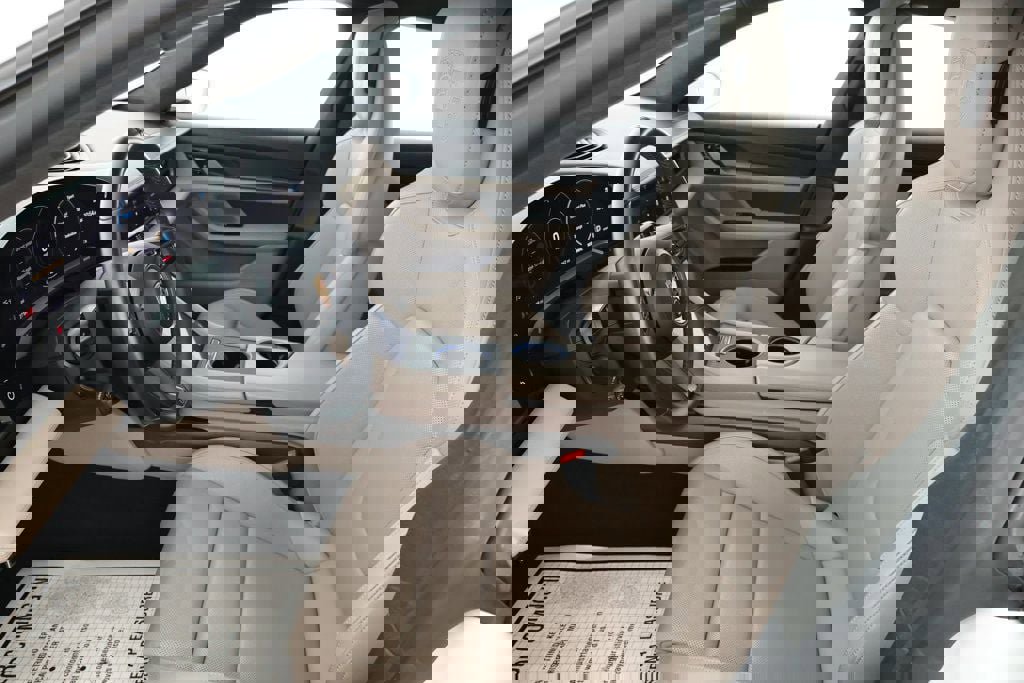 Used 2020 Porsche Taycan Turbo S image 20