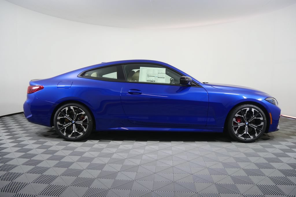 Used 2027 BMW 430i Coupe w/ M Sport Package RWD image 2