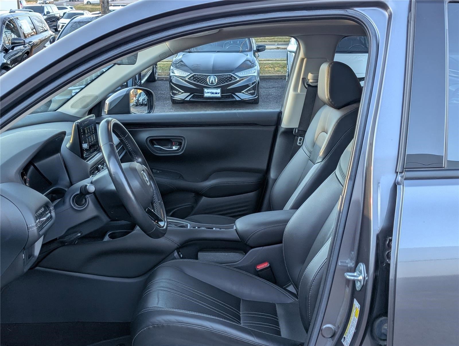 Used 2023 Honda HR-V EX-L image 14