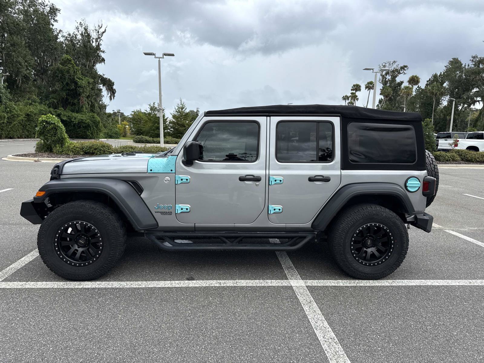 Used 2018 Jeep Wrangler Unlimited Sport S AWD/4WD image 6