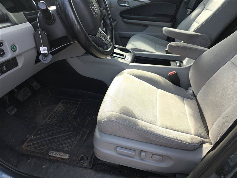 Used 2020 Honda Pilot EX image 5