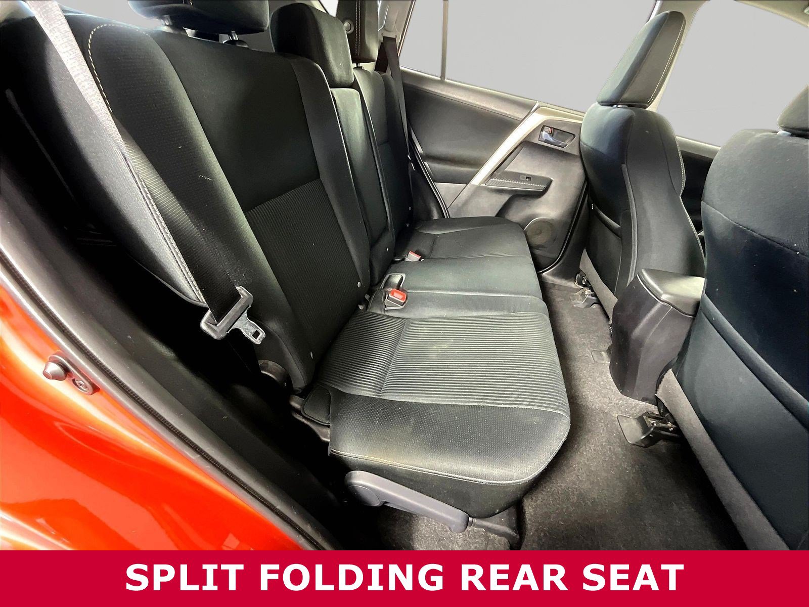 Used 2015 Toyota RAV4 XLE FWD image 23