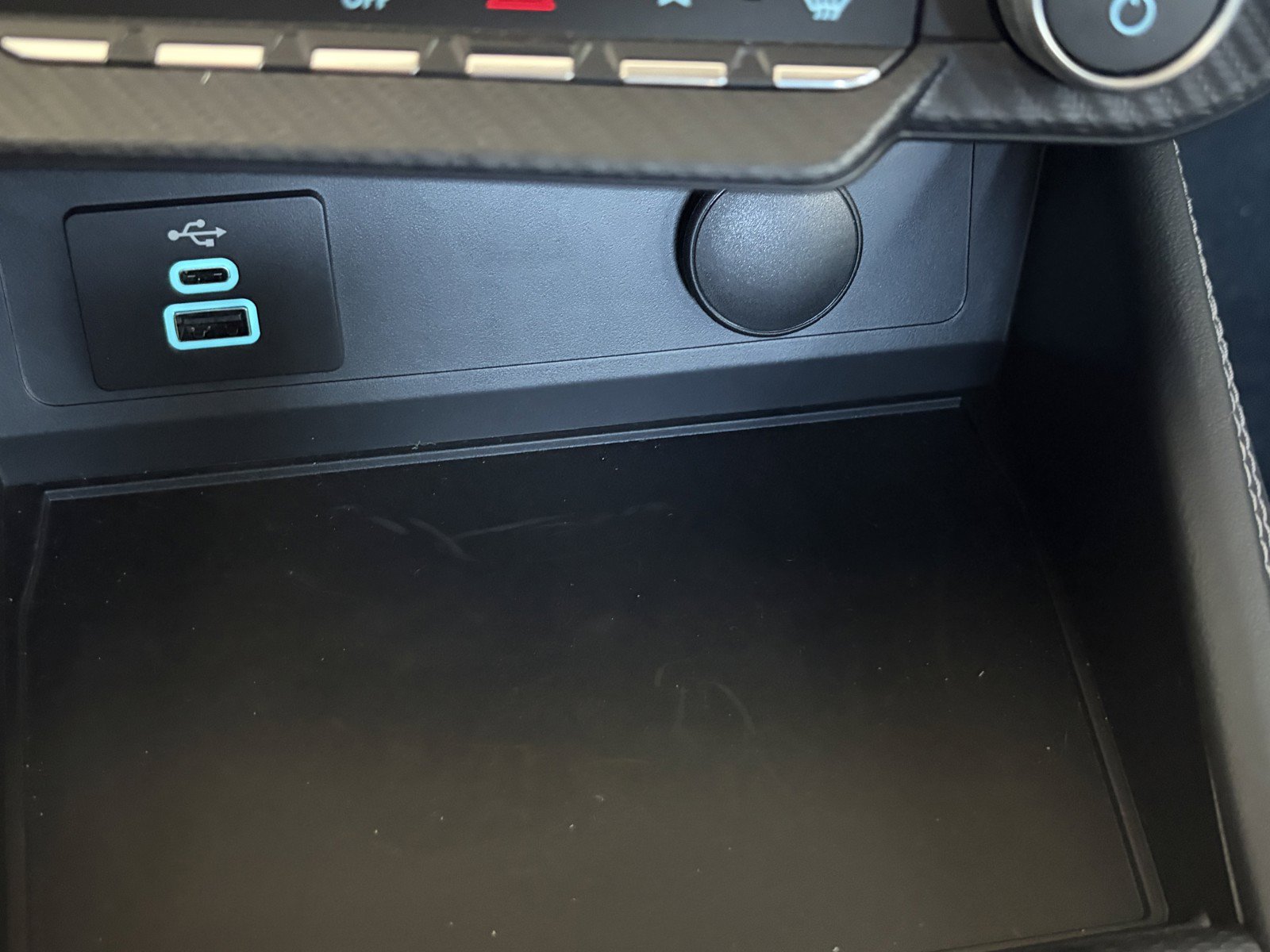 Used 2025 Ford Mustang GT Premium RWD image 15
