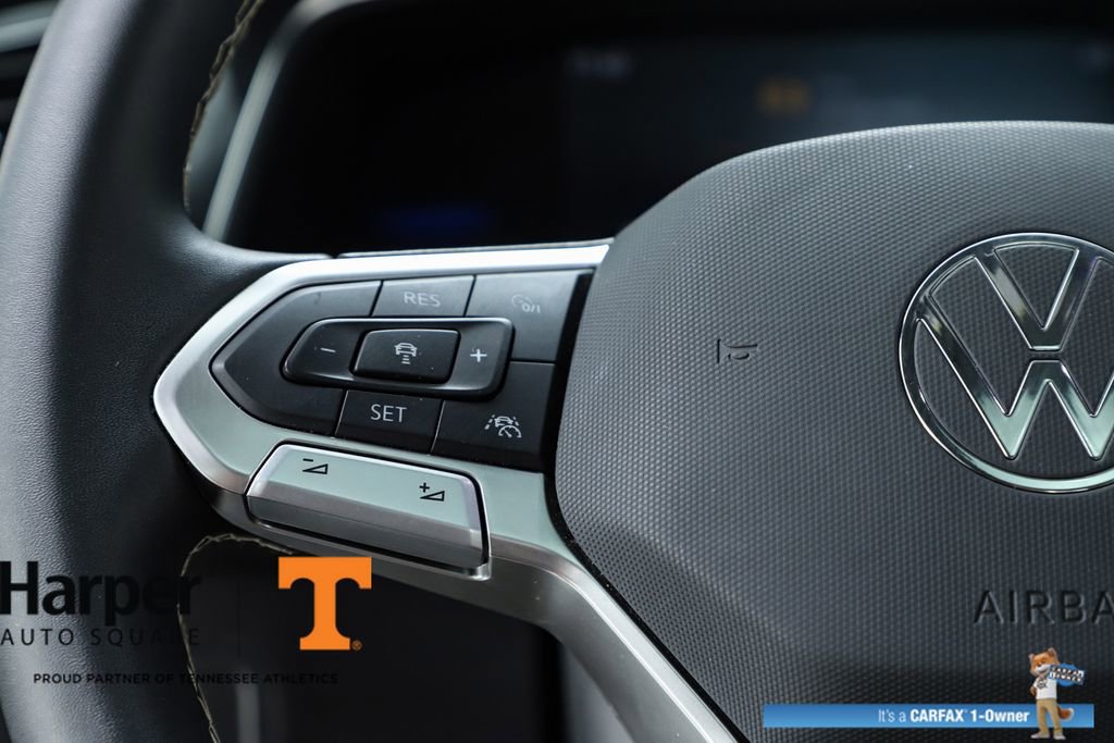 Used 2023 Volkswagen Tiguan SE R-Line image 58