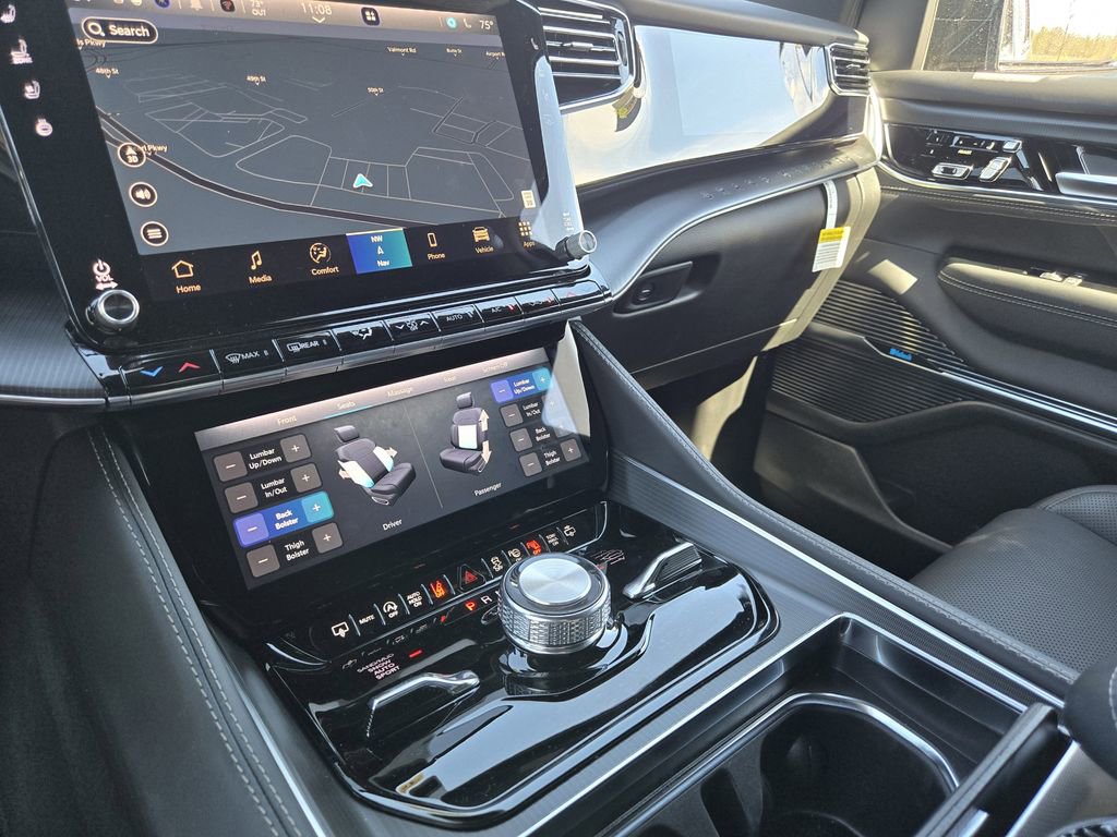 New 2026 Jeep Grand Wagoneer Summit w/ Premium Group III image 12