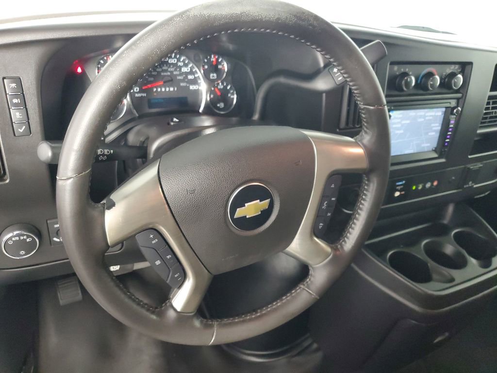 Used 2018 Chevrolet Express 2500 w/ Driver Convenience Package image 18