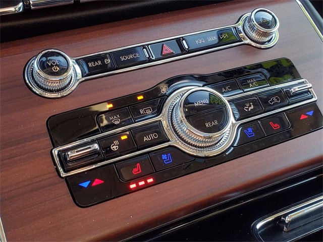 Used 2023 Lincoln Aviator Reserve w/ Equipment Group 201A image 21