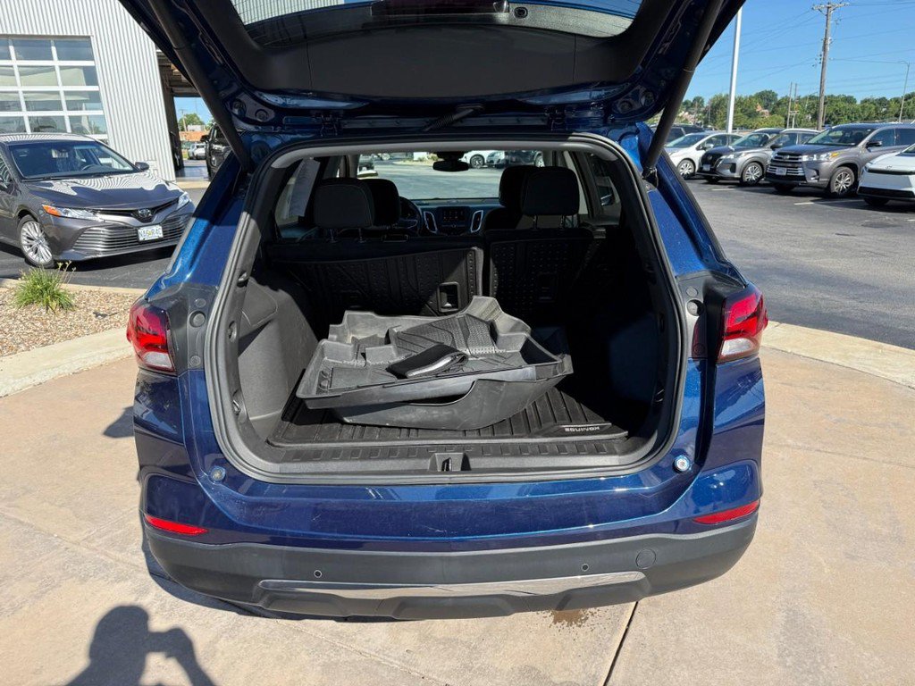 Used 2023 Chevrolet Equinox LT FWD image 8