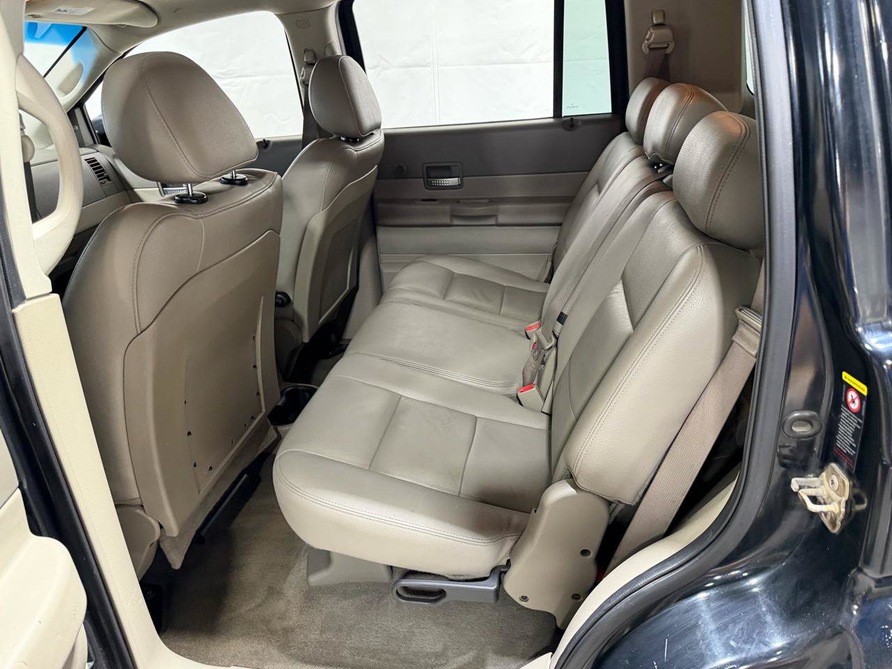 Used 2005 Dodge Durango SLT AWD/4WD image 21
