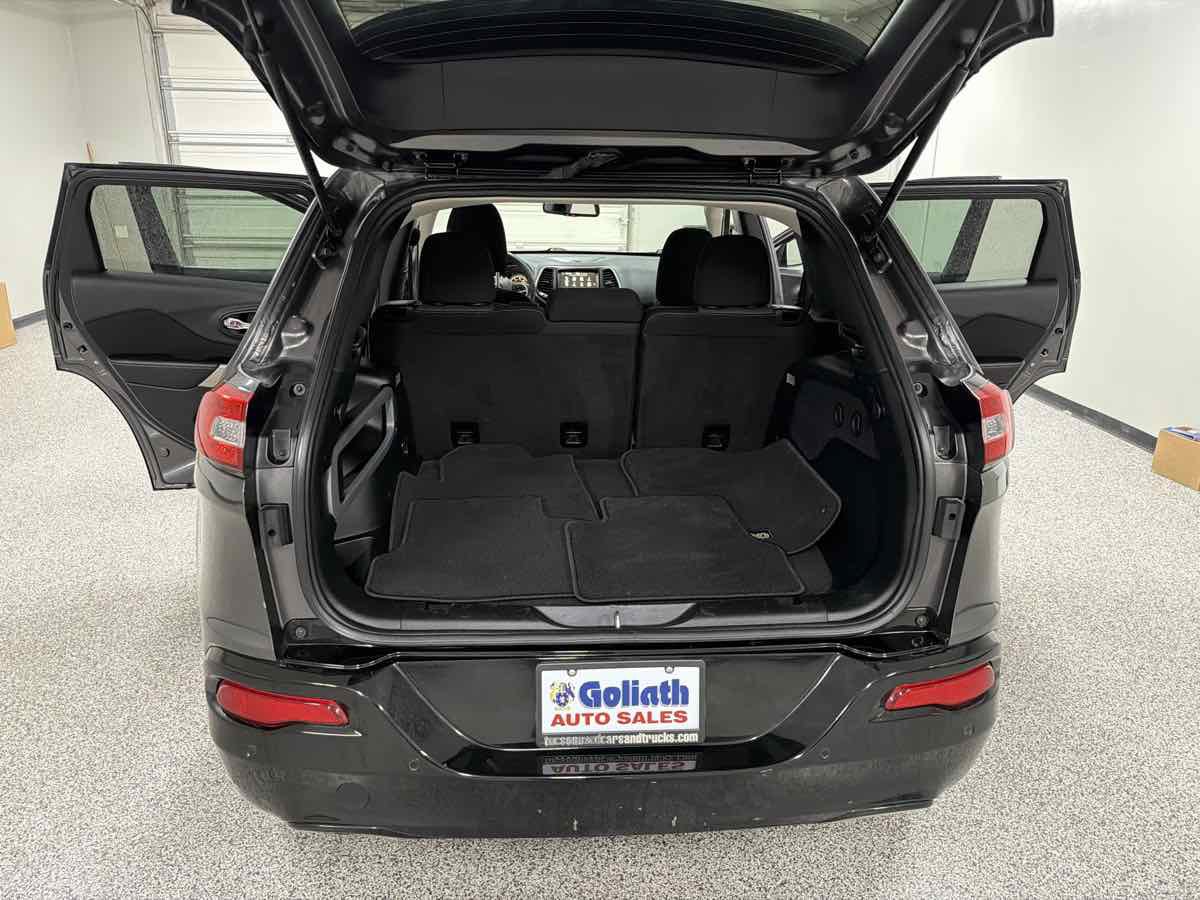 Used 2018 Jeep Cherokee Latitude image 27