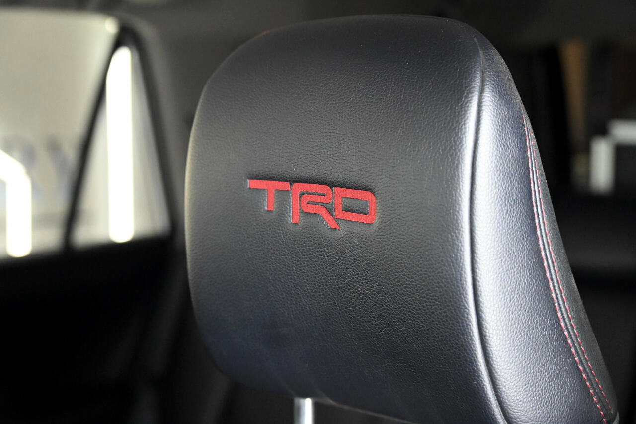 Used 2018 Toyota 4Runner TRD Off-Road Premium image 25