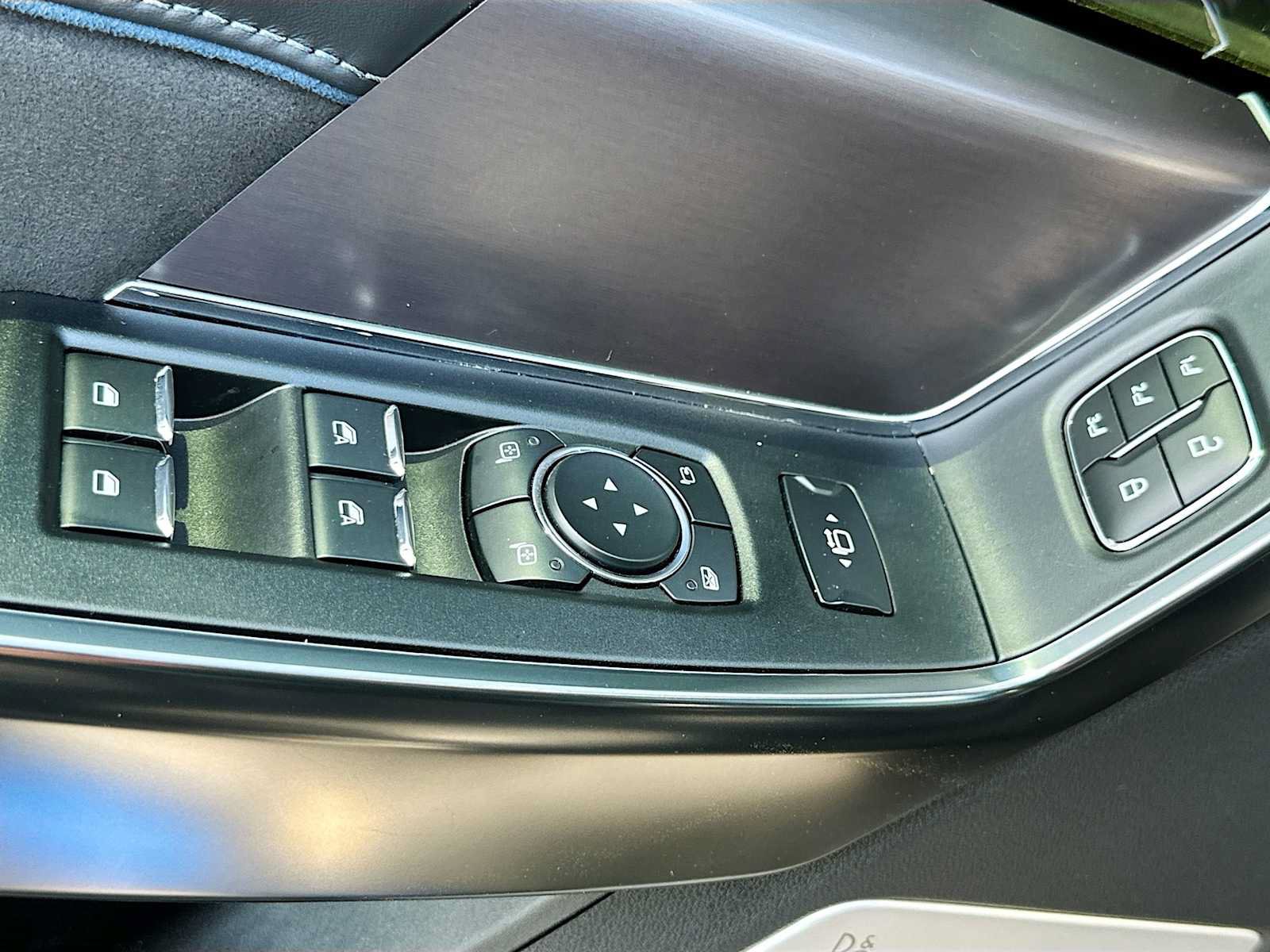 Used 2026 Ford F250 Platinum AWD/4WD image 18