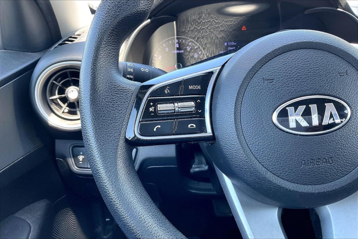 Used 2019 Kia Forte LXS FWD image 18