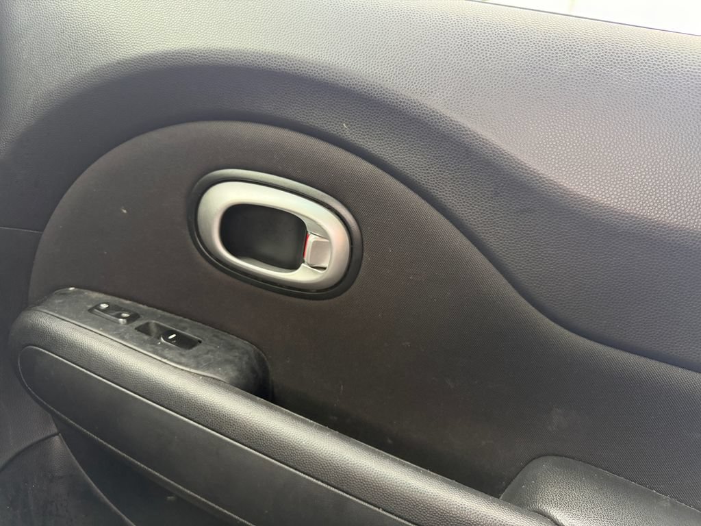 Used 2016 Kia Soul FWD image 33
