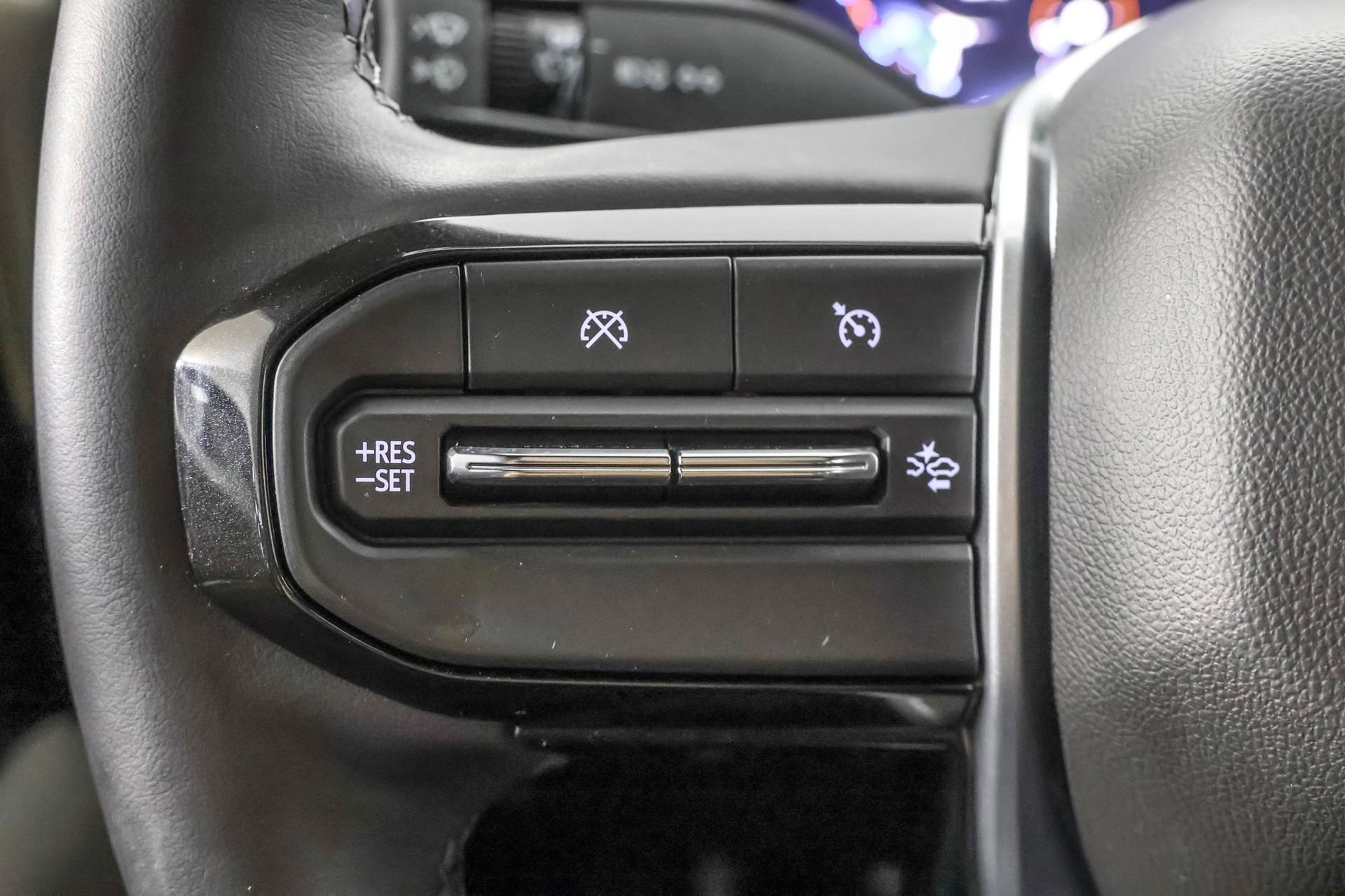 Certified 2025 Chevrolet Colorado ZR2 w/ Technology Package image 29