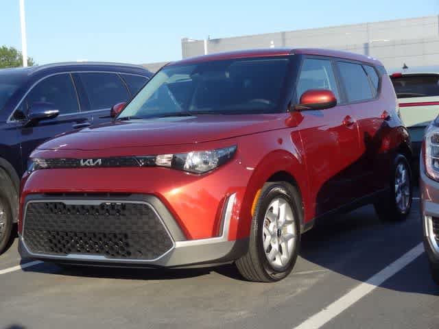 Used 2024 Kia Soul LX w/ Option Group 015 FWD video 1