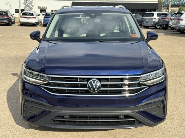 Used 2023 Volkswagen Tiguan SE image 8