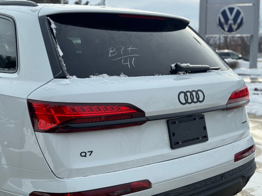 New 2026 Audi Q7 2.0T Premium image 15
