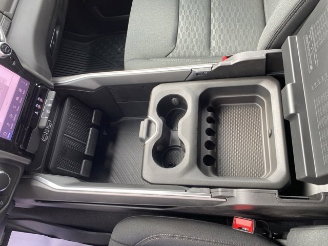 New 2026 RAM 1500 4x4 Crew Cab image 25