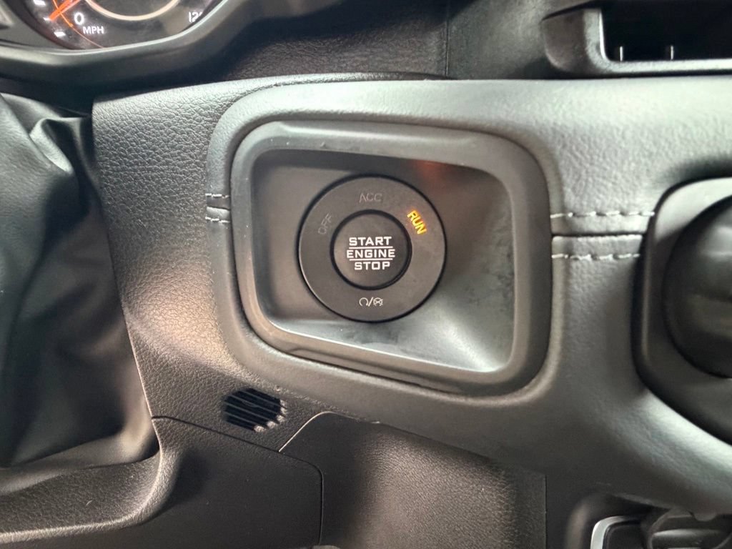 Used 2026 Jeep Gladiator Mojave AWD/4WD image 28