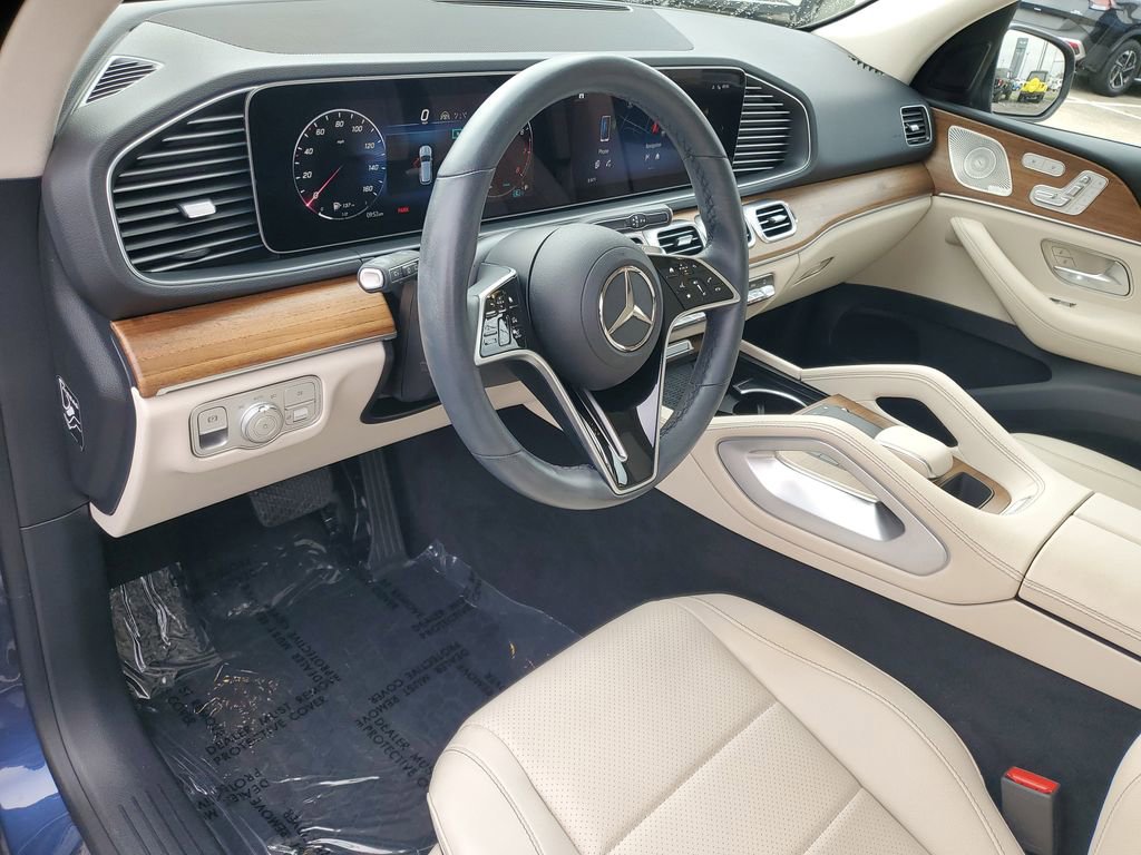 Used 2025 Mercedes-Benz GLE 350 4MATIC image 6