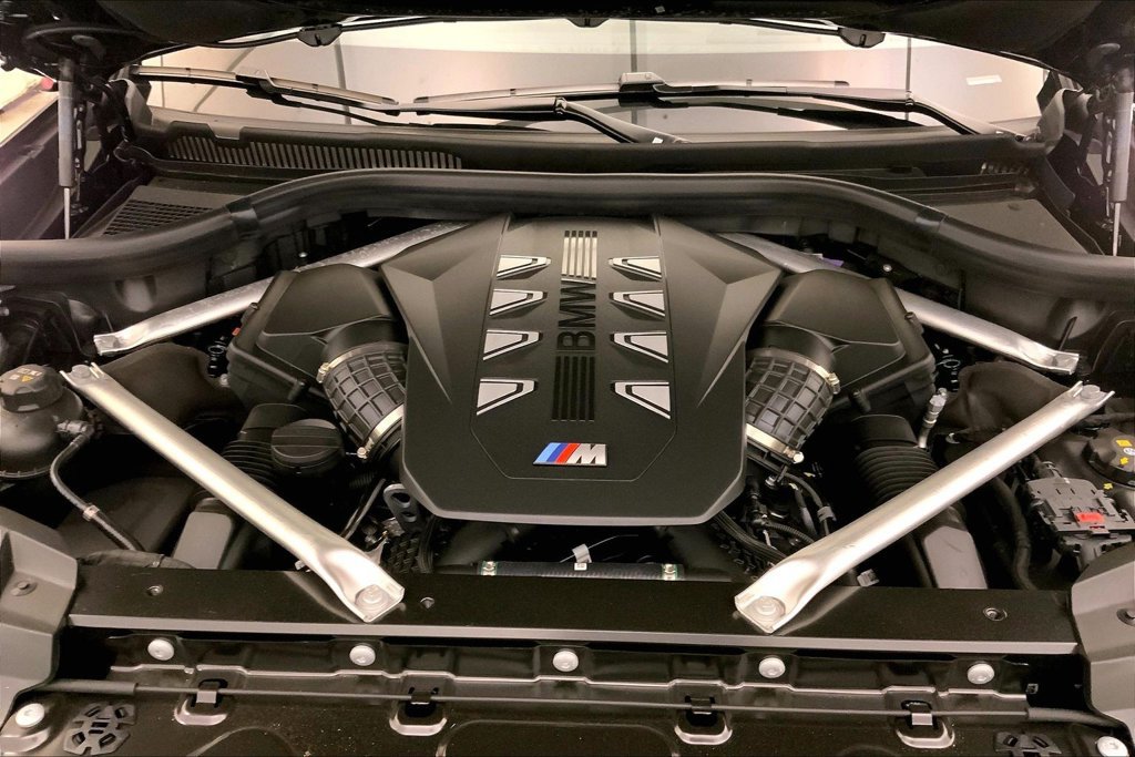 New 2026 BMW X7 M60i AWD/4WD image 8