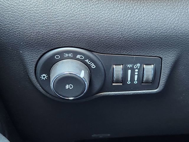 New 2026 Jeep Compass Latitude image 16