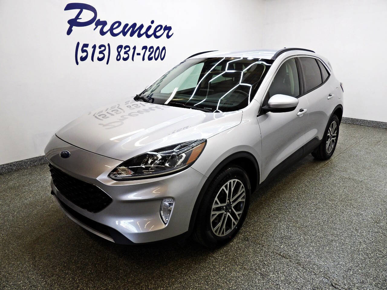 Used 2020 Ford Escape SEL image 1