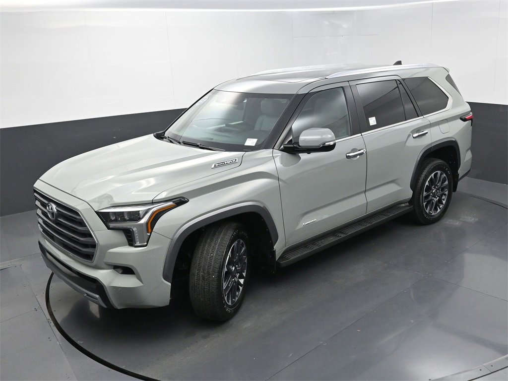 Used 2025 Toyota Sequoia Limited image 38