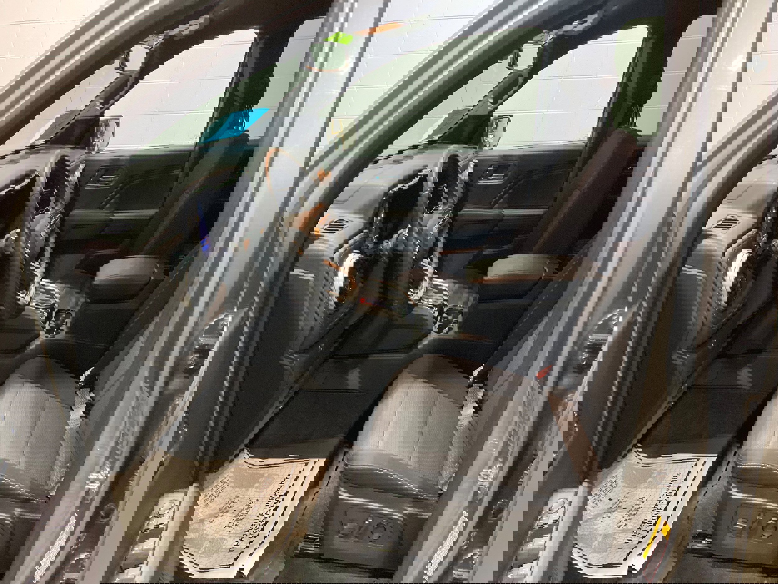 Used 2023 Chevrolet Colorado LT w/ LT Convenience Package II image 19