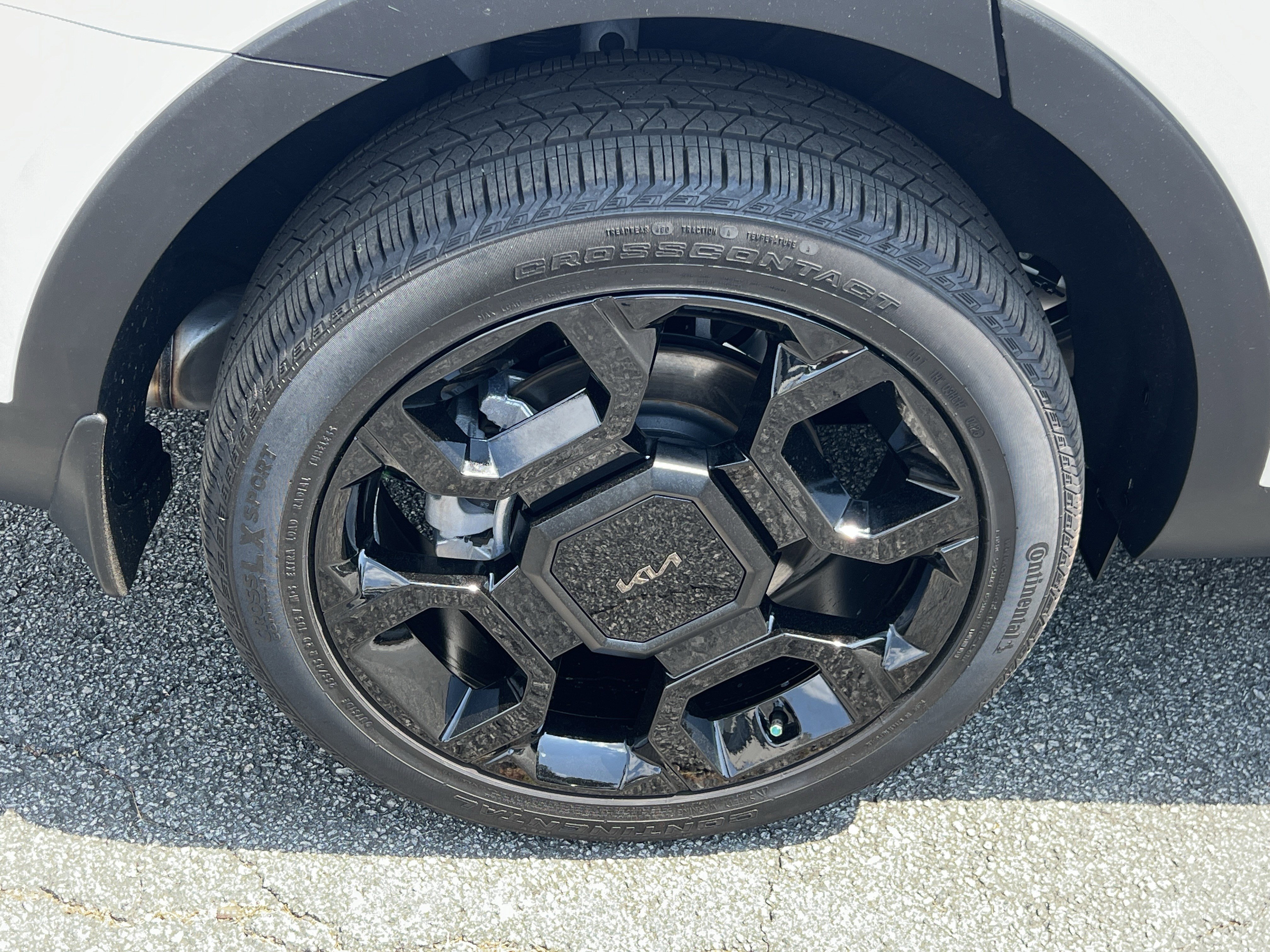 Used 2025 Kia Sorento SX Prestige w/ Olive Brown Leather Package AWD/4WD image 17