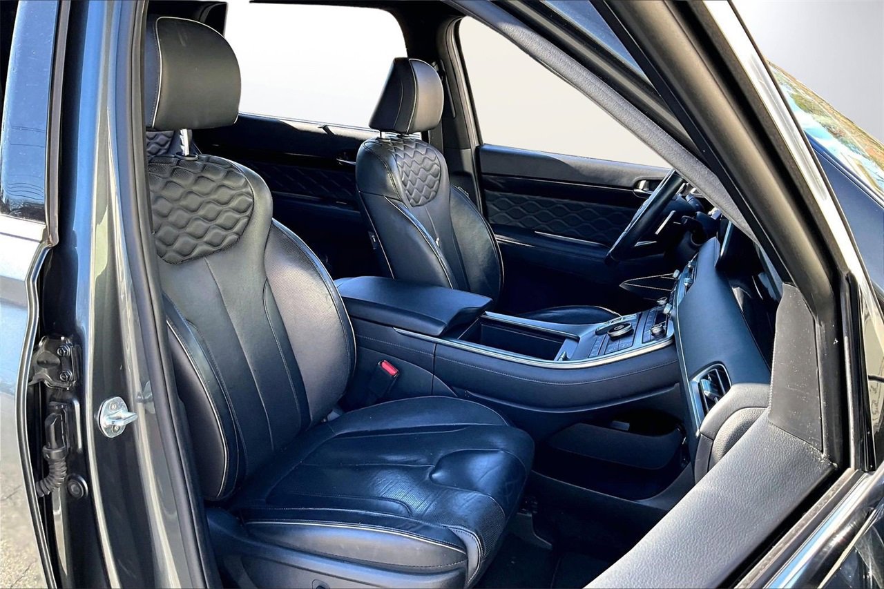 Used 2020 Hyundai Palisade Limited image 24