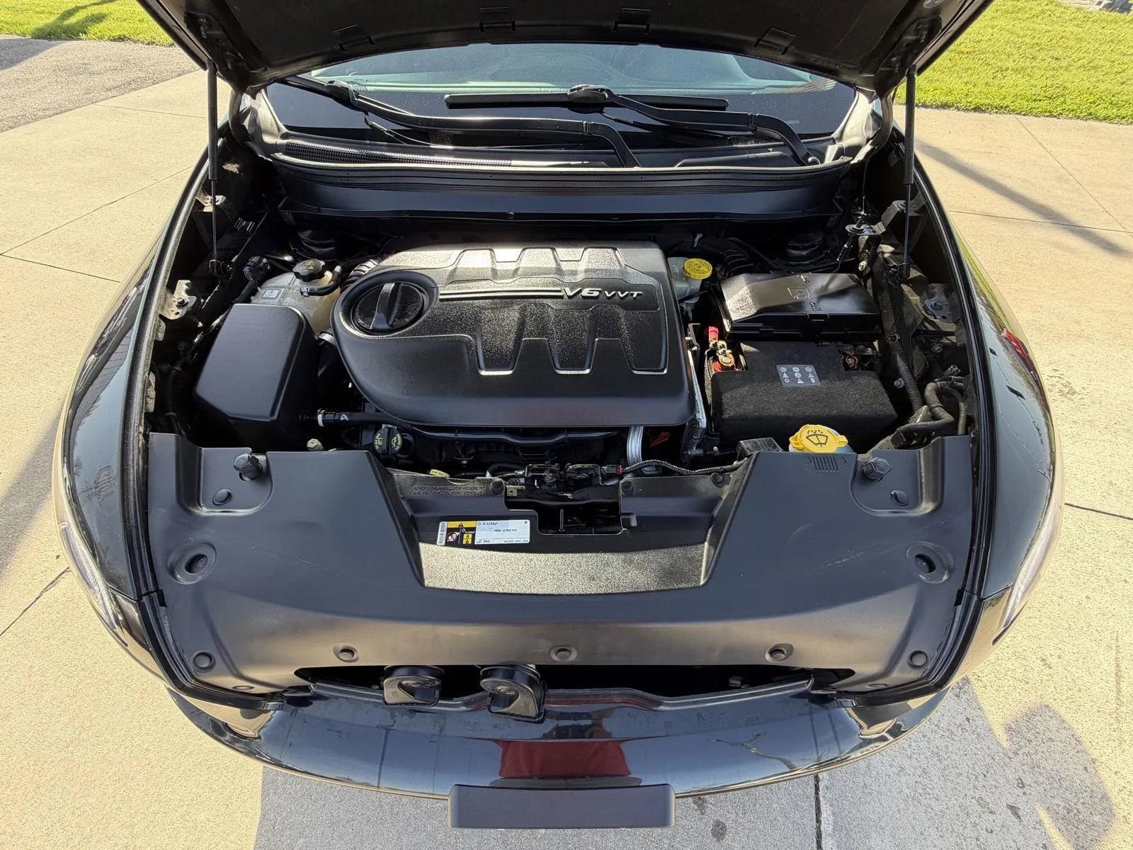 Used 2016 Jeep Cherokee Limited image 23