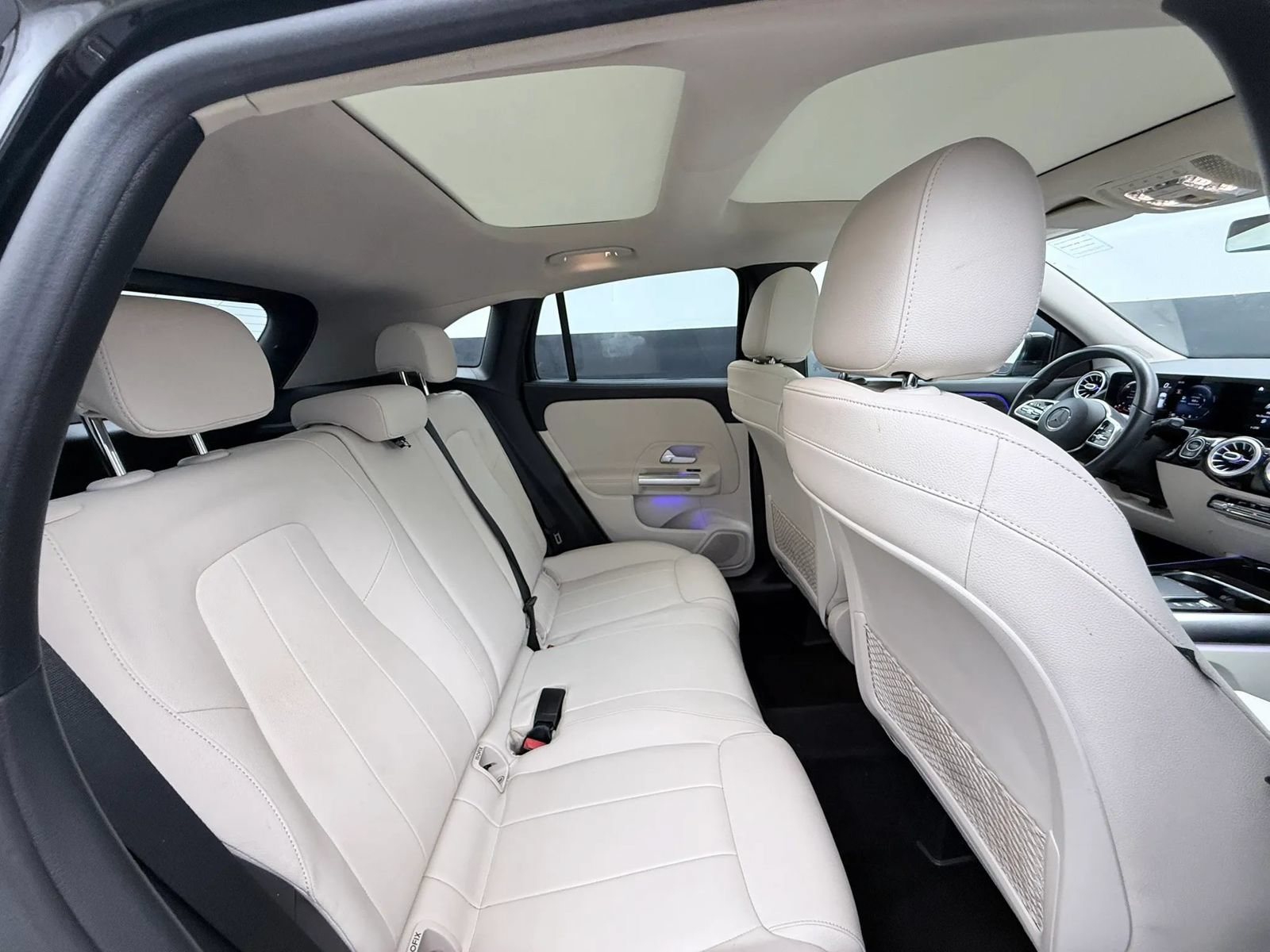 Used 2021 Mercedes-Benz GLA 250 4MATIC w/ Premium Package image 31