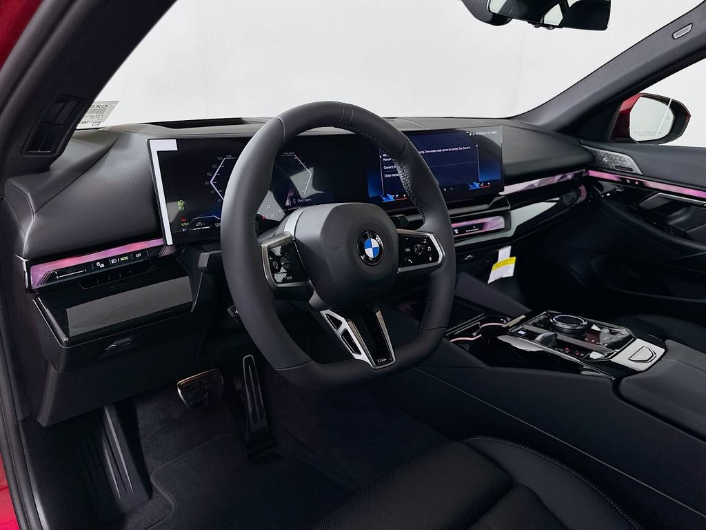 Used 2027 BMW 530i w/ M Sport Package RWD image 9