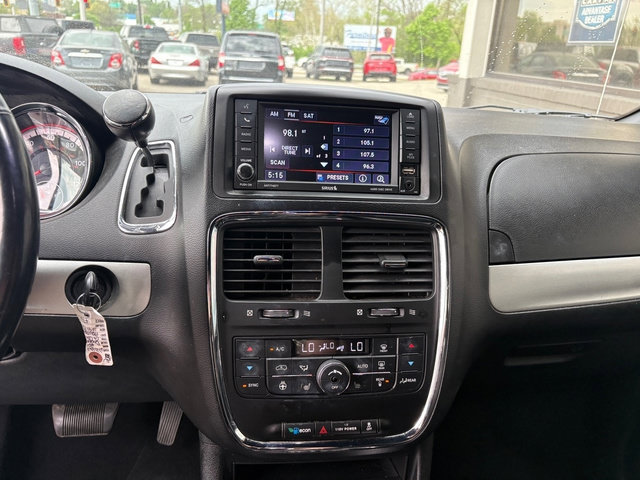 Used 2019 Dodge Grand Caravan GT FWD image 29
