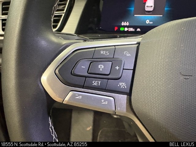 Used 2024 Volkswagen Atlas Cross Sport SE FWD image 21