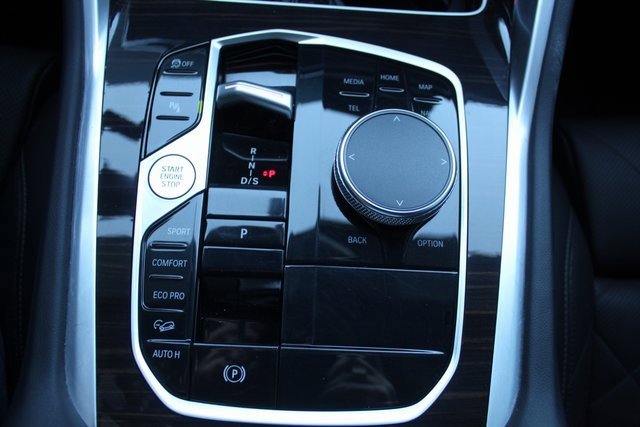 Used 2024 BMW X6 xDrive40i w/ Premium Package image 38