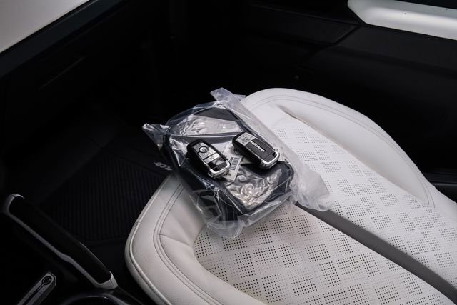 Used 2025 Ford Bronco Heritage Edition image 86