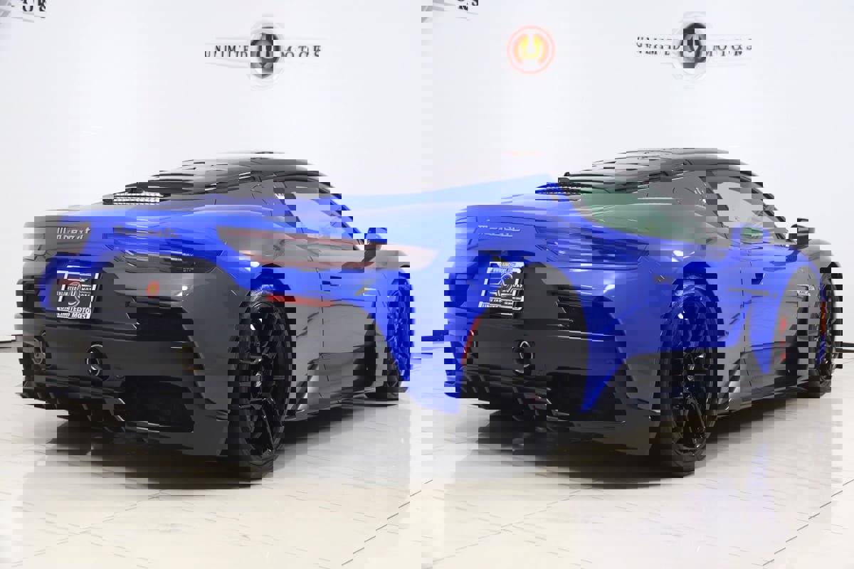 Used 2022 Maserati MC20 Coupe image 3