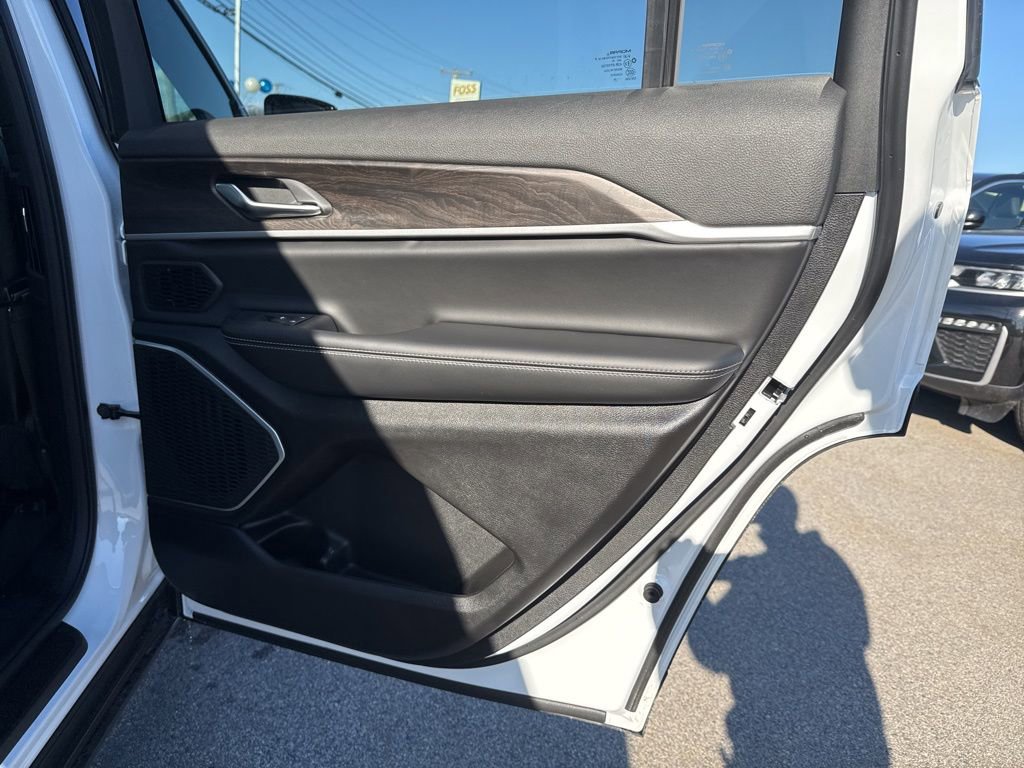 New 2026 Jeep Grand Cherokee L Limited image 29