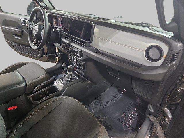 Used 2024 Jeep Wrangler Sport S image 11